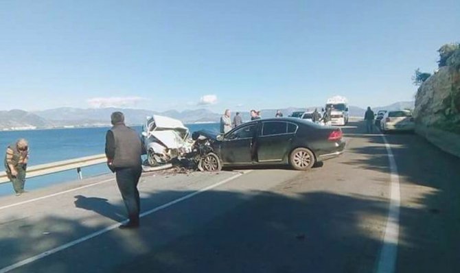 Antalya’da trafik kazası: 1 ölü, 1 yaralı