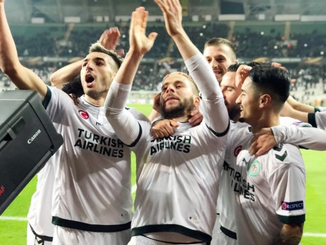 UEFA Avrupa Ligi: Atiker Konyaspor: 1 - Marsilya: 1 (Maç sonucu)