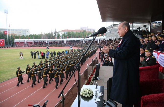 Cumhurbaşkanı Erdoğan: "Kendi göbeğimizi kendimiz keseceğiz"