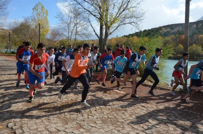 Okullar Arası Atletizm Kros Yarışlarında birinciler belli oldu