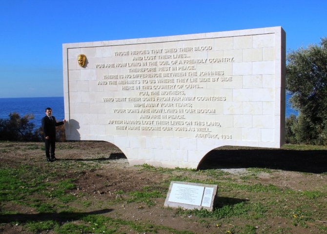 Atatürk’ün Anzaklar için söylediği sözlerin bulunduğu kitabe yenilendi