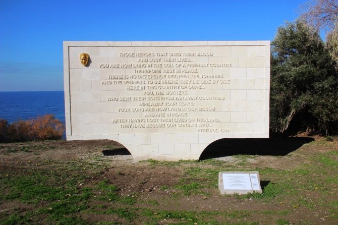 Atatürk’ün Anzaklar için söylediği sözlerin bulunduğu kitabe yenilendi