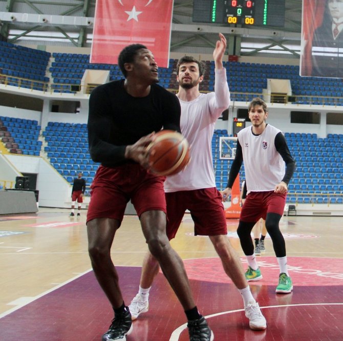 Trabzonspor Basketbol, Pınar Karşıyaka hazırlıklarını sürdürüyor