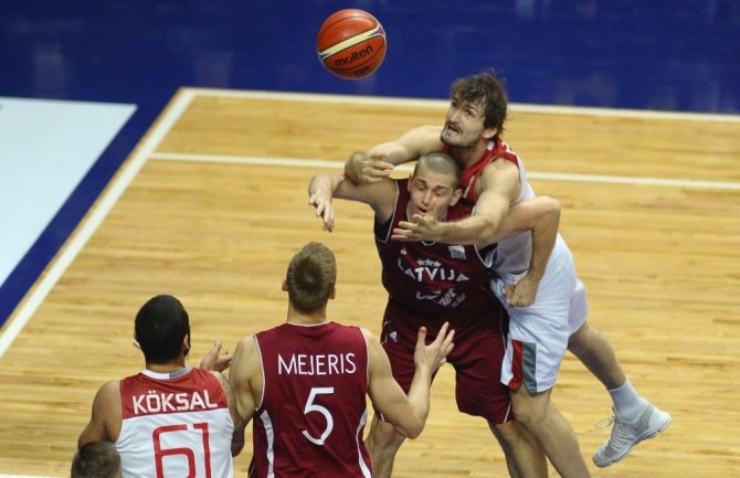 2019 FIBA Dünya Kupası Avrupa Elemeleri: Türkiye: 37 - Letonya: 34 (İlk yarı)