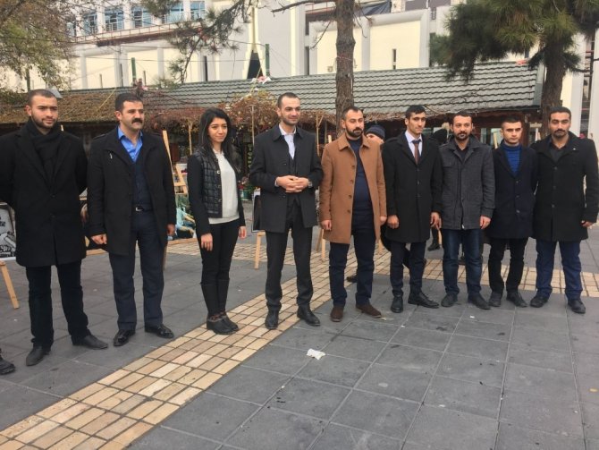 Kayseri Ülkü Ocakları’ndan Alparslan Türkeş Fotoğraf Sergisi