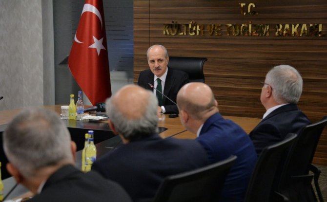 Bakan Kurtulmuş, Rus-Türk İş Adamları Derneği üyelerini kabul etti
