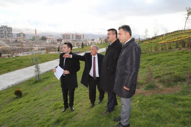 Niğde Belediye Başkanı Özkan Kentsel Dönüşümde incelemelerde bulundu