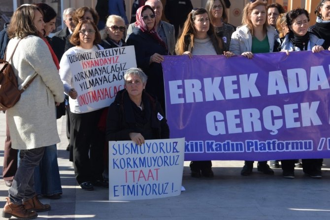 Başına çekiçle vurulup öldürüldü, ilk duruşma görüldü