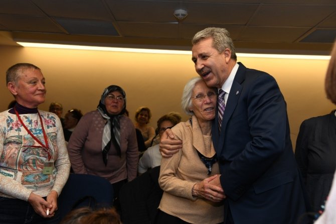 ’Tazelenme Üniversitesi’ Ege Üniversitesinde eğitime başladı