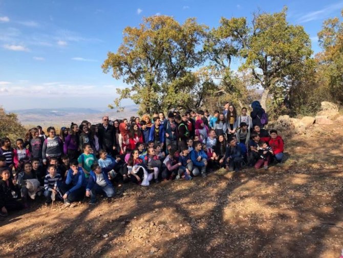 Öğrencilerden ’Toprağa ve Doğaya saygı’ yürüyüşü