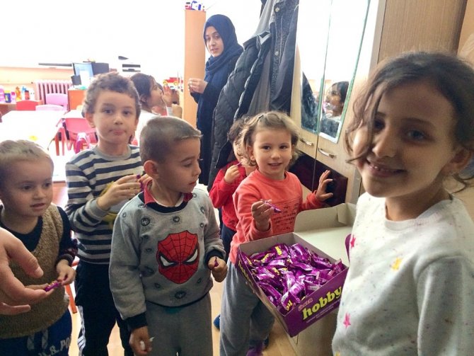 Gömeç’te çocukların kandil sevinci