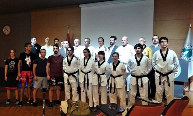 Mücadele sporlarının ustaları gençlerle buluştu
