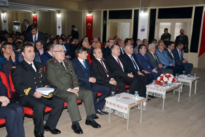 Özcan: “Türkiye ile Rusya arasında müşterek bir savunma hattı kurulmalı”