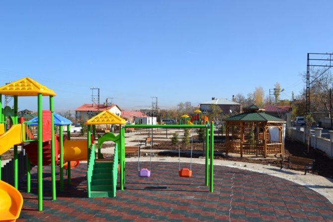 Gevaş Belediyesinden 5 yeni park