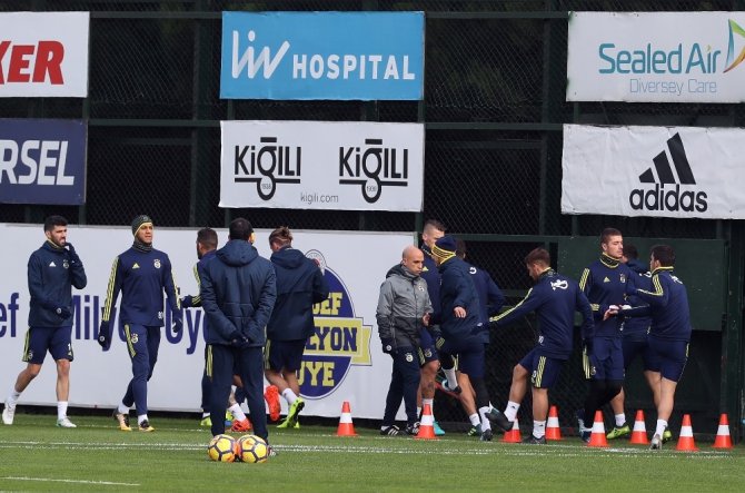 Fenerbahçe, Bursaspor maçı hazırlıklarını tamamladı