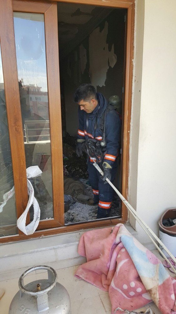 Kızıltepe’de evde tüp patladı: 3 yaralı