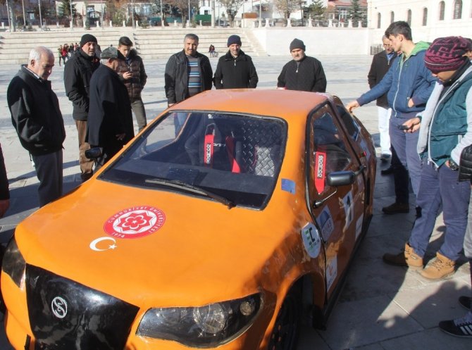 Sivas-Ankara arasında 5 lira yakıyor