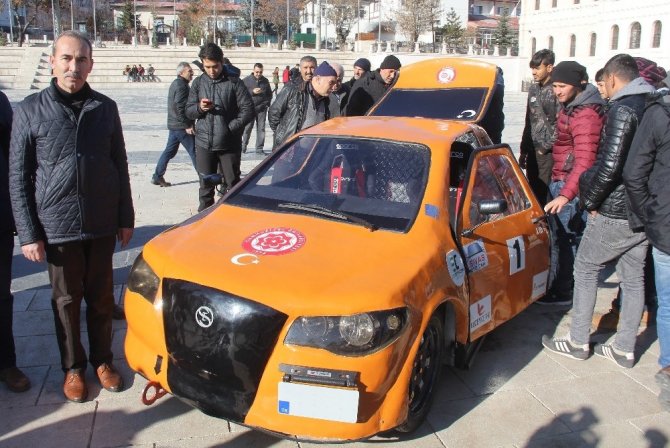 Sivas-Ankara arasında 5 lira yakıyor