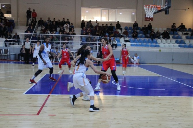 Türkiye Kadınlar Basketbol Ligi: Elazığ İl Özel İdare: 71 - Mersin BŞB. Gelişim: 62