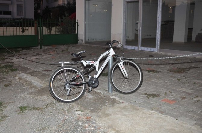 Manavgat’ta bisiklet çalan hırsızı vatandaşlar yakaladı