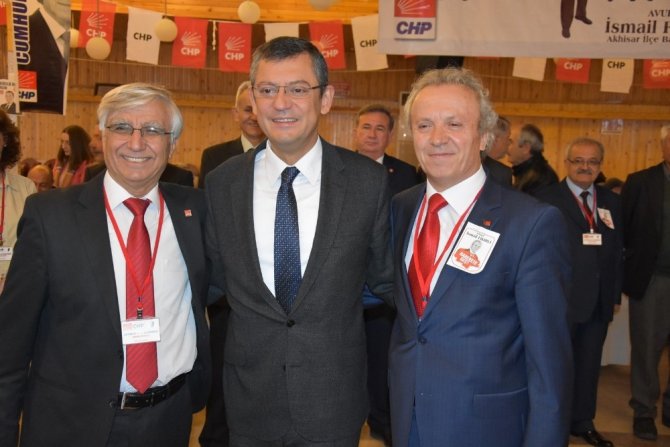 Akhisar CHP’de yeni başkan İsmail Fikirli