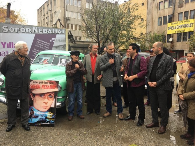 Fatma Girik’e, Şoför Nebahat’li yaş günü