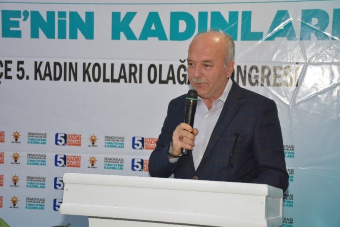 Dursunbey AK Parti’de Fatma Kireç Güven Tazeledi