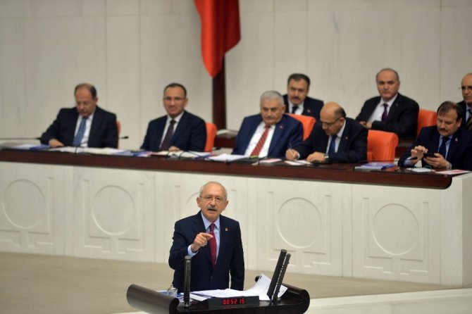 Kılıçdaroğlu: “Bir belediye başkanının ağzından bir haram lokma inerse o belediye başkanını yaşatmam”