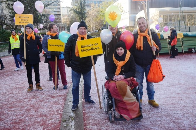 Paris Telethon Yürüyüşüne Türk aile 11 yıldır katılıyor
