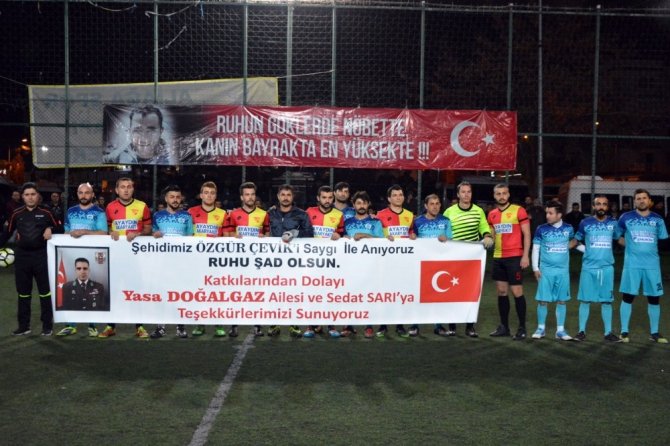Şehit Oğuz Özgür Çevik Turnuvası Şampiyonu Göztepe