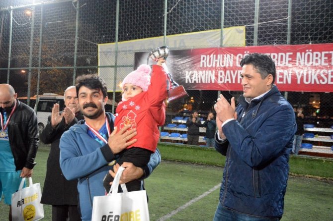 Şehit Oğuz Özgür Çevik Turnuvası Şampiyonu Göztepe