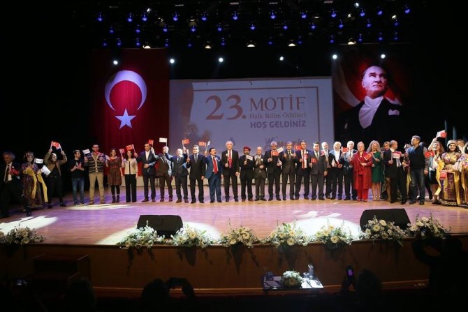Kütahya Belediyesi’ne ’Türk Folkloruna Katkı Sağlayan Kuruluş’ ödülü