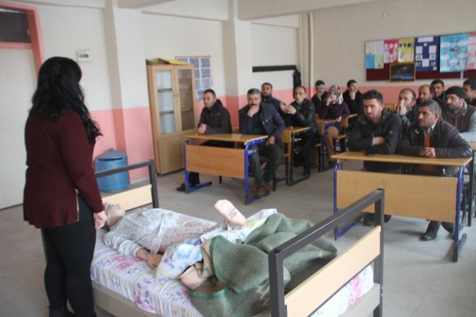 Malazgirt Belediyesi personeline ilkyardım eğitimi
