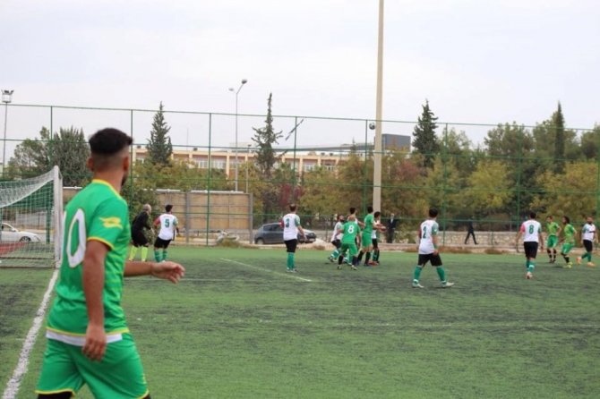 Türkiye Sağırlar Futbol Süper Ligi: Adıyaman Belediyesi İşitme Engelliler: 1 - İzmir Torbalı İşitme Engelliler: 3