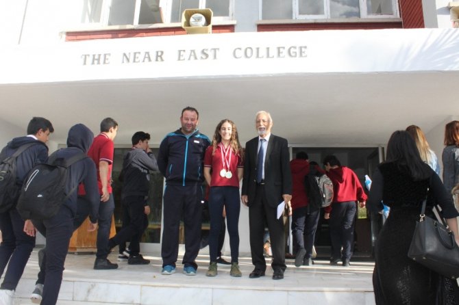Yakın Doğu Koleji öğrencisi Kuzey Kıbrıs Türk Cumhuriyeti’ne Tekvando Avrupa şampiyonluğu getirdi
