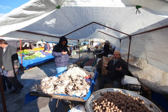 Beyşehir’de pazar duası geleneği yaşatılıyor