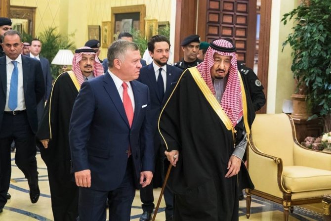 Ürdün Kralı II. Abdullah, Riyad’da Kral Salman Bin Abdulaziz ile bir araya geldi
