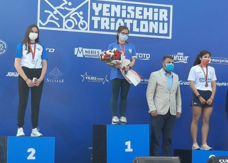 SAÜ’lü milli sporcudan Türkiye şampiyonluğu
