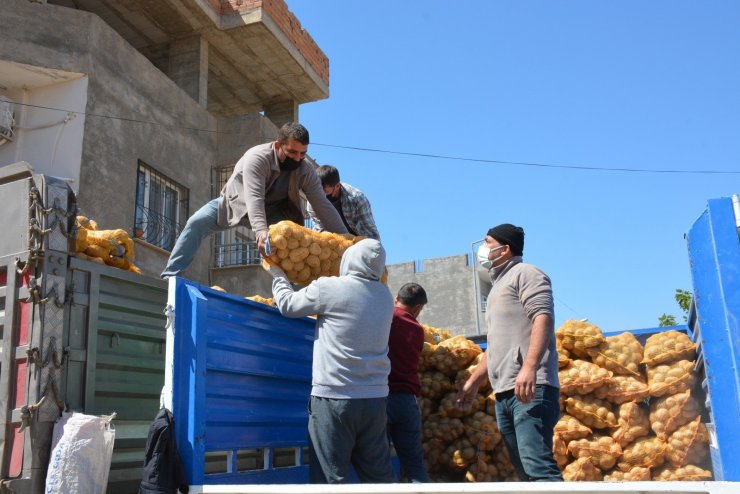 Mardin’de ihtiyaç sahiplerine gıda yardımı başladı