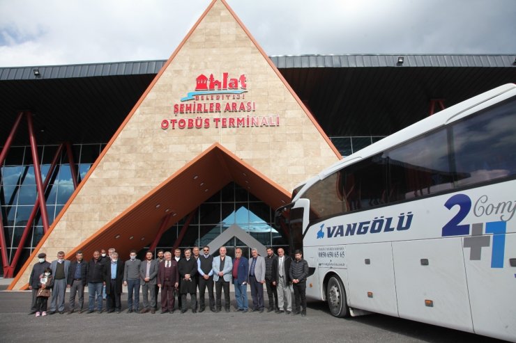 Ahlat’ın yeni otobüs terminali hizmete açıldı