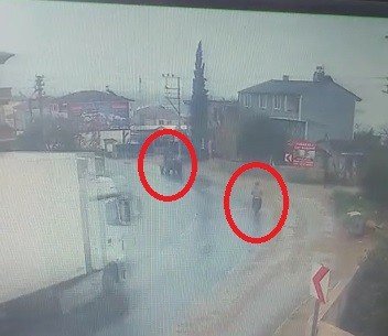 Bursa’da TIR dehşeti...2 kişinin yaralandığı anlar kamerada