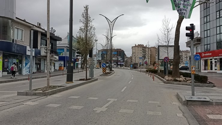 Kırşehir’de cadde ve sokaklar boşaldı
