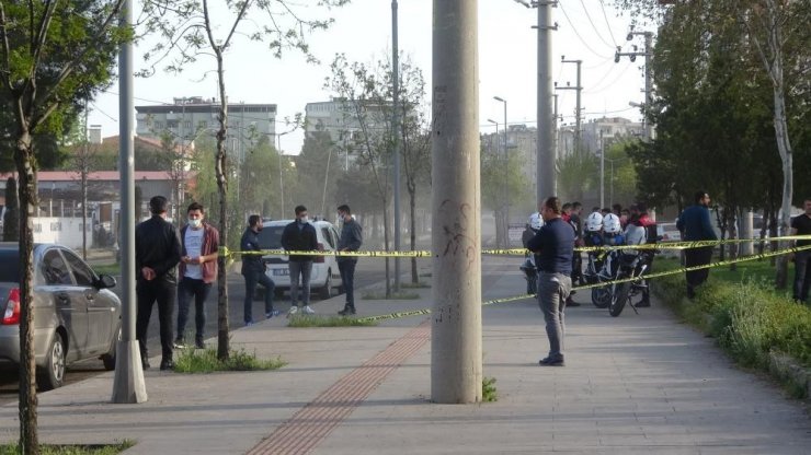 Diyarbakır’da parkta silahla 2 kişiyi yaralayan şahıs tutuklandı
