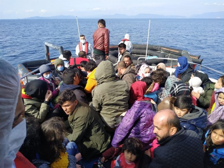 İzmir’de 59 düzensiz göçmen kurtarıldı