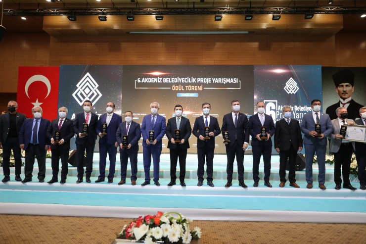 Burdur Belediyesi’ne Geleneksel Alyazma Kilim Projesi ödülü