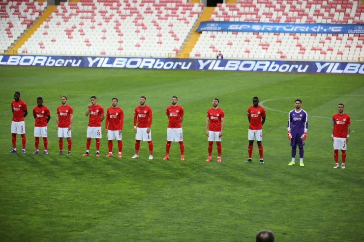 Sivasspor’da Denizli maçı kadrosu açıklandı