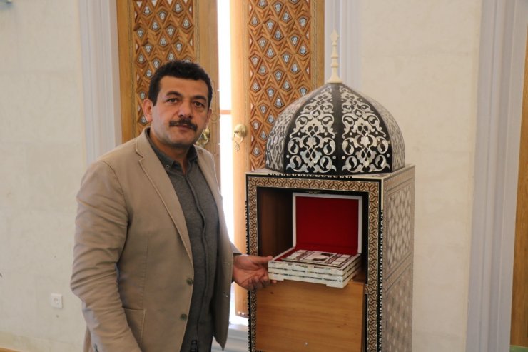 Erdoğan’ın açılışını yapacağı camiye Mescid-i Aksa figürlü Kur’an-ı Kerim hediyesi