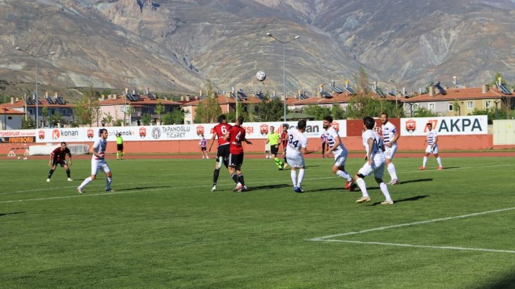 24Erzincanspor Play-Off ilk mücadelesinde Hekimoğlu Trabzon FK’yı 2-0 yendi