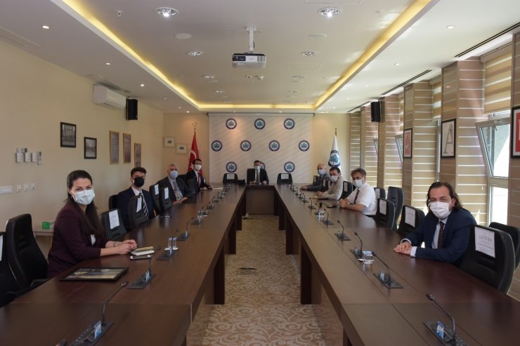 İTÜ Mezunlar Derneği’nden Rektör Prof. Dr. Kemal Şenocak’a ziyareti