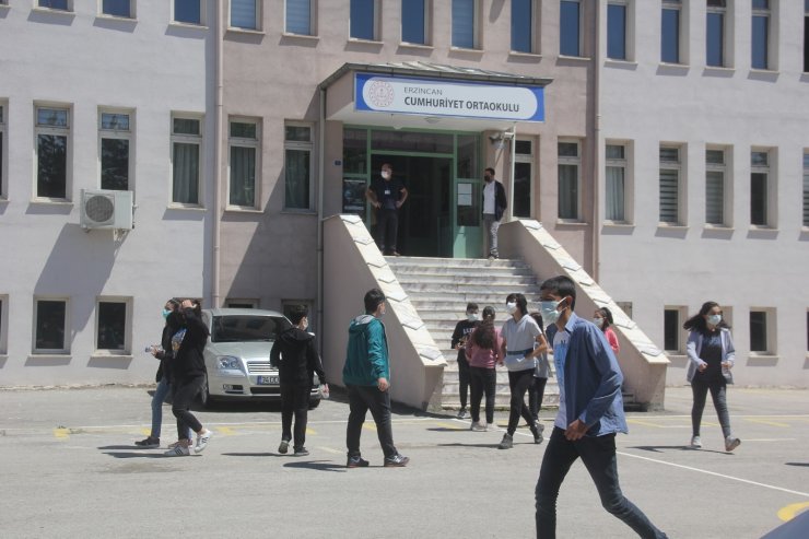 Erzincan’da, 2 bin 750 öğrenci iyi bir gelecek için ter döktü